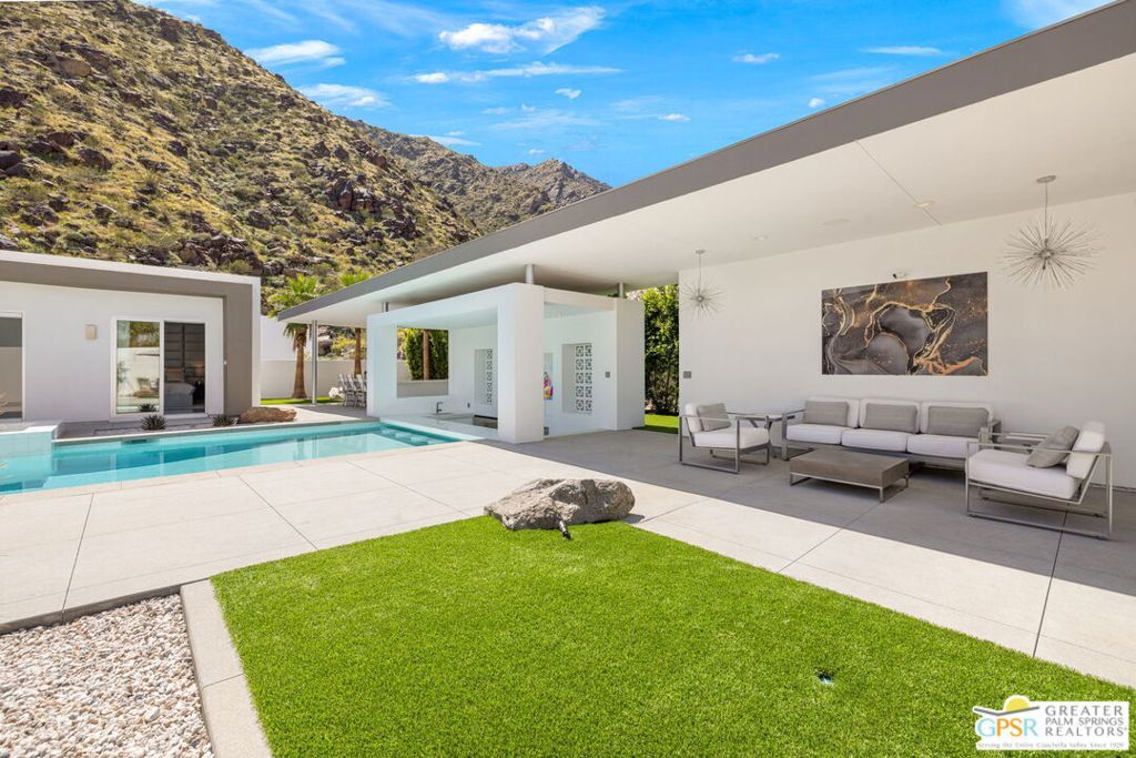 Image 27 of property listing at 979 Las Palmas Estates Drive, Palm Springs, CA 92262