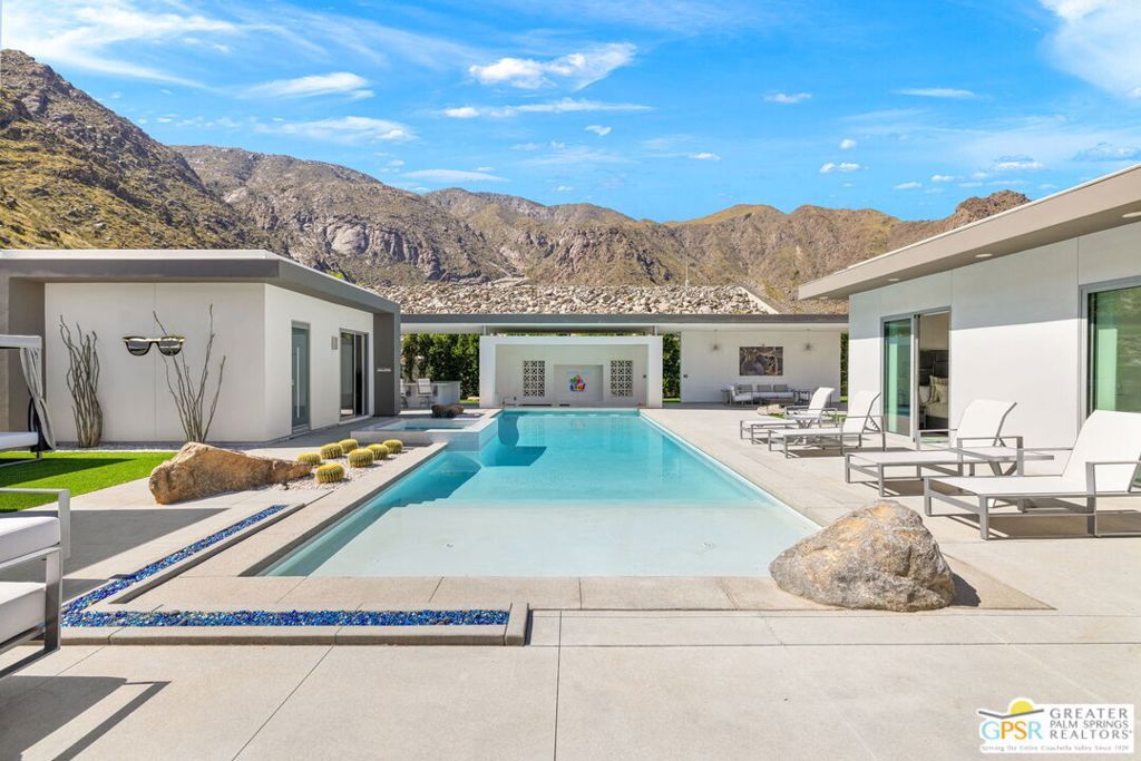 Image 3 of property listing at 979 Las Palmas Estates Drive, Palm Springs, CA 92262