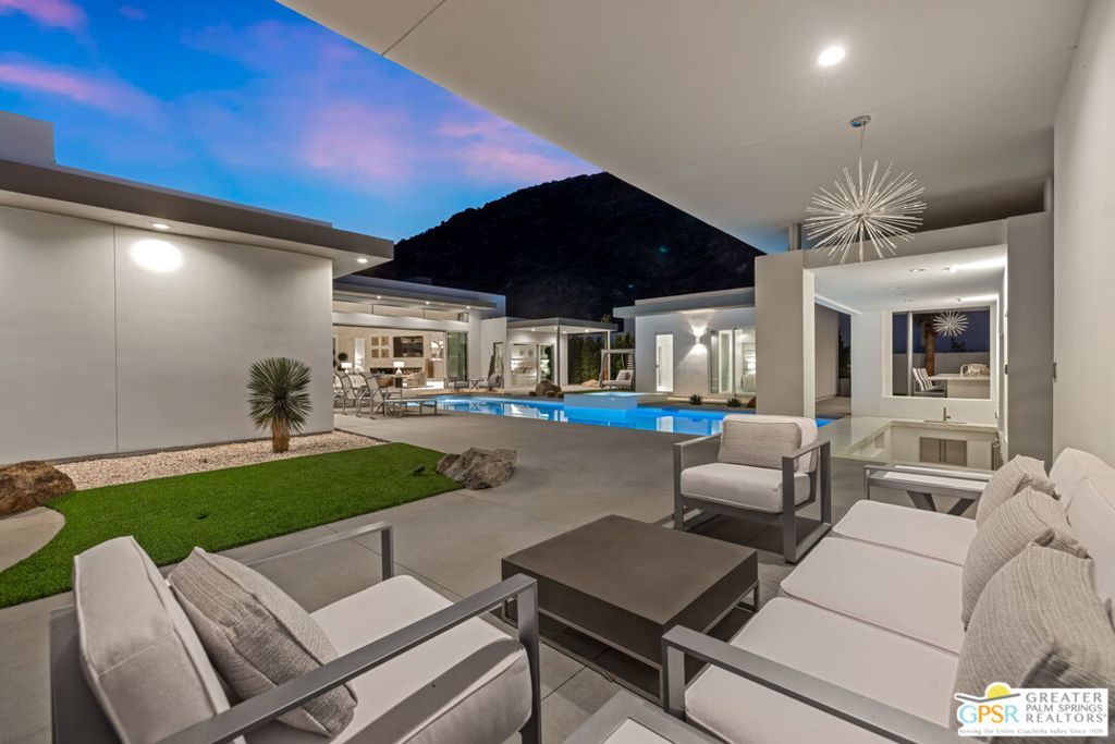 Image 30 of property listing at 979 Las Palmas Estates Drive, Palm Springs, CA 92262