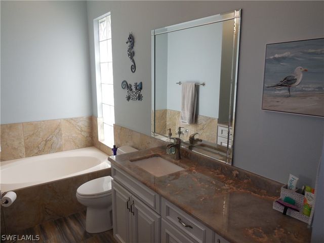 5267 Hawkesbury WAY, Naples, FL 34119