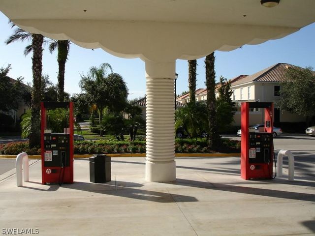 5267 Hawkesbury WAY, Naples, FL 34119