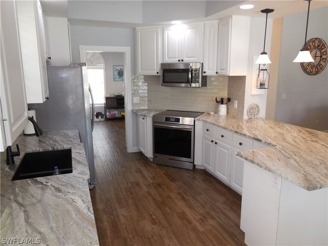 5267 Hawkesbury WAY, Naples, FL 34119