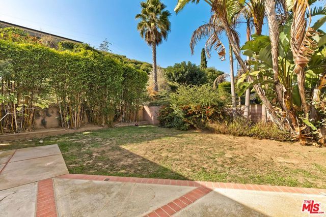 4151 Terraza Drive, Los Angeles, CA 90008