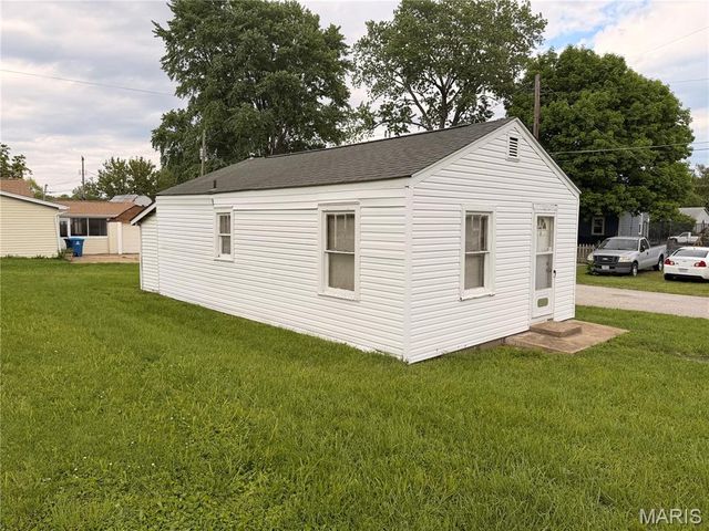 430 Tecumseh Street, St Charles, MO 63301
