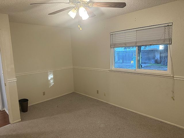 9112 Grove St, Elk Grove, CA 95624