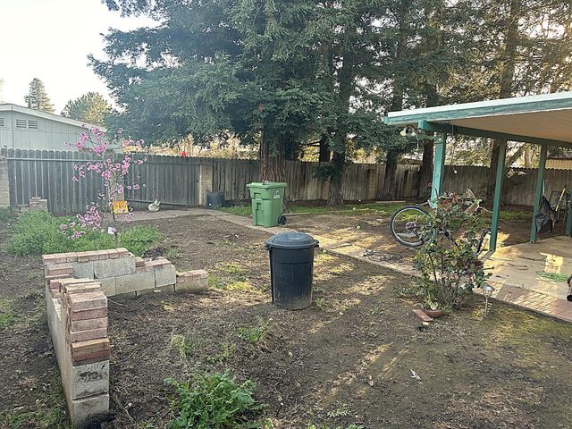 9112 Grove St, Elk Grove, CA 95624