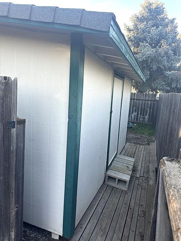 9112 Grove St, Elk Grove, CA 95624