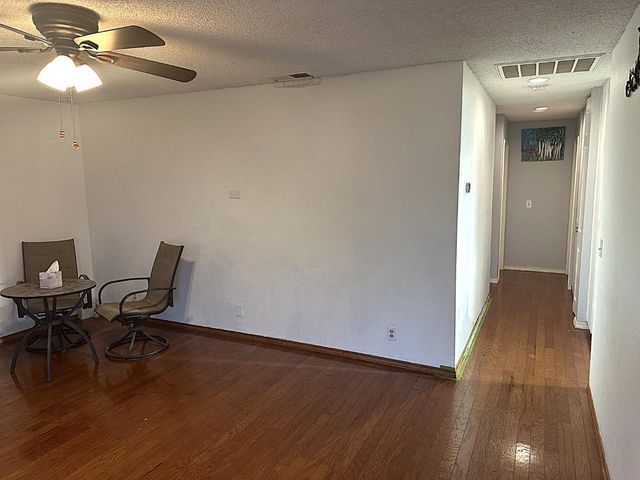 9112 Grove St, Elk Grove, CA 95624