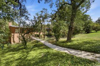 207 CANYON DR, San Antonio, TX 78209