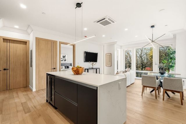 388 Washington Street 304, Quincy, MA 02169