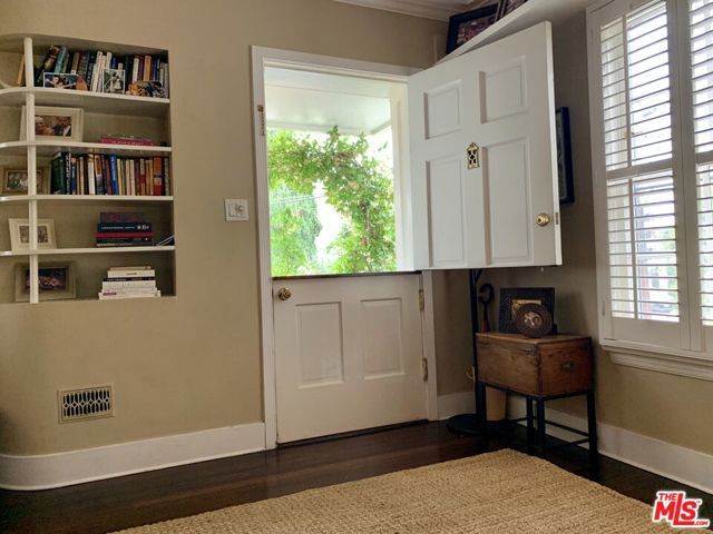 1309 Warnall Avenue, Los Angeles, CA 90024