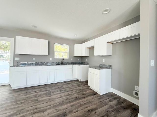 518 S Sullivan Avenue, Fremont, MI 49412