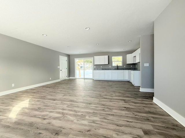 518 S Sullivan Avenue, Fremont, MI 49412