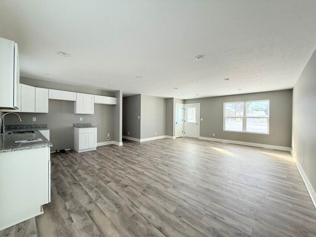 518 S Sullivan Avenue, Fremont, MI 49412