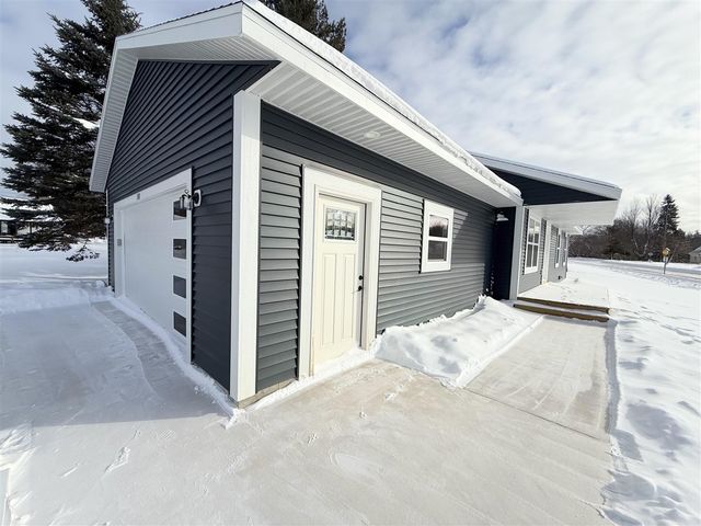 518 S Sullivan Avenue, Fremont, MI 49412