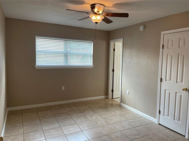 1914 Larrabee Street 1, Seabrook, TX 77586