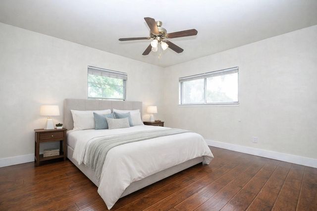 134 4th Street, Sugar Land, TX 77498