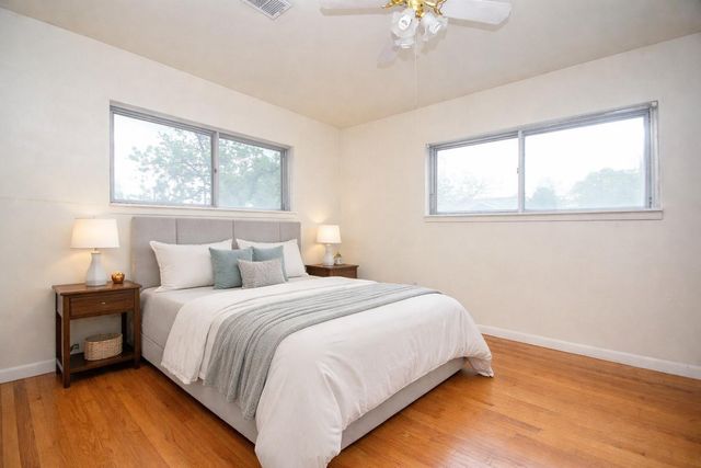 134 4th Street, Sugar Land, TX 77498