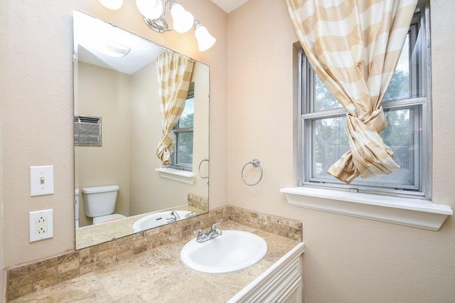 134 4th Street, Sugar Land, TX 77498