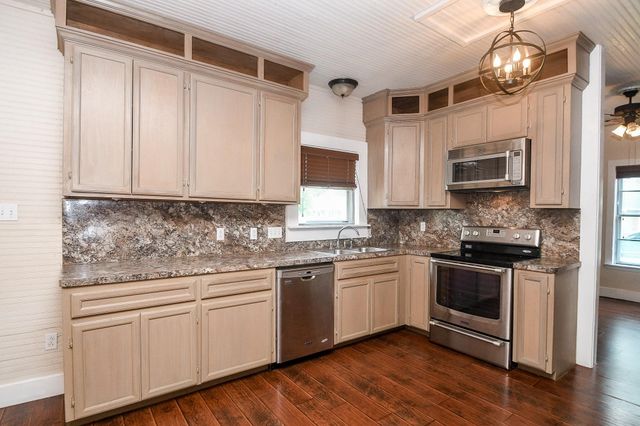 134 4th Street, Sugar Land, TX 77498