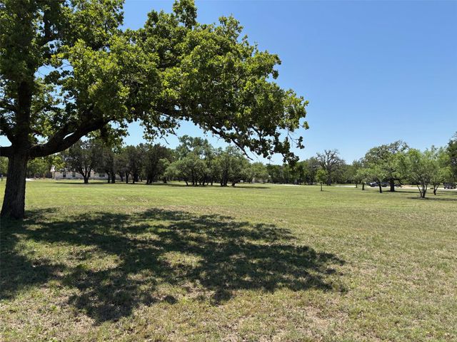 550 W Morning Dew DR, Round Mountain, TX 78663