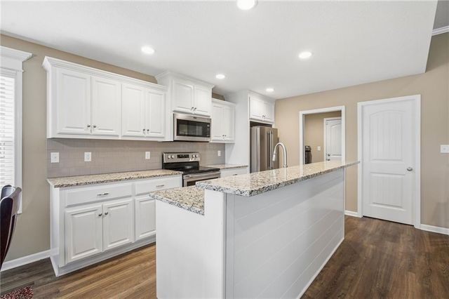 1819 N Keenan Street, Independence, MO 64058