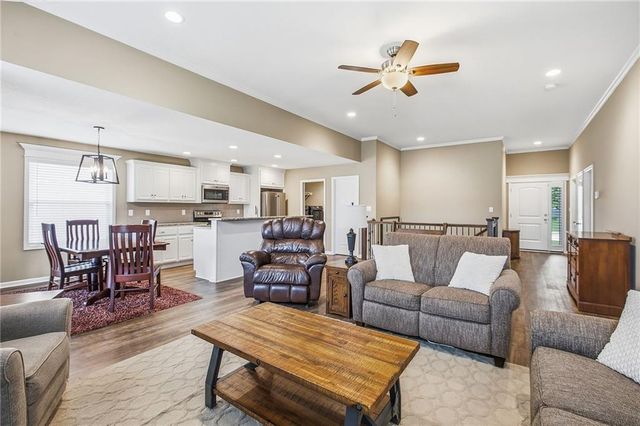 1819 N Keenan Street, Independence, MO 64058