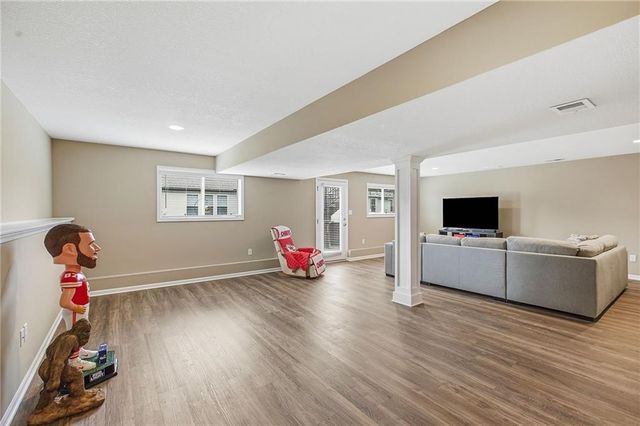 1819 N Keenan Street, Independence, MO 64058