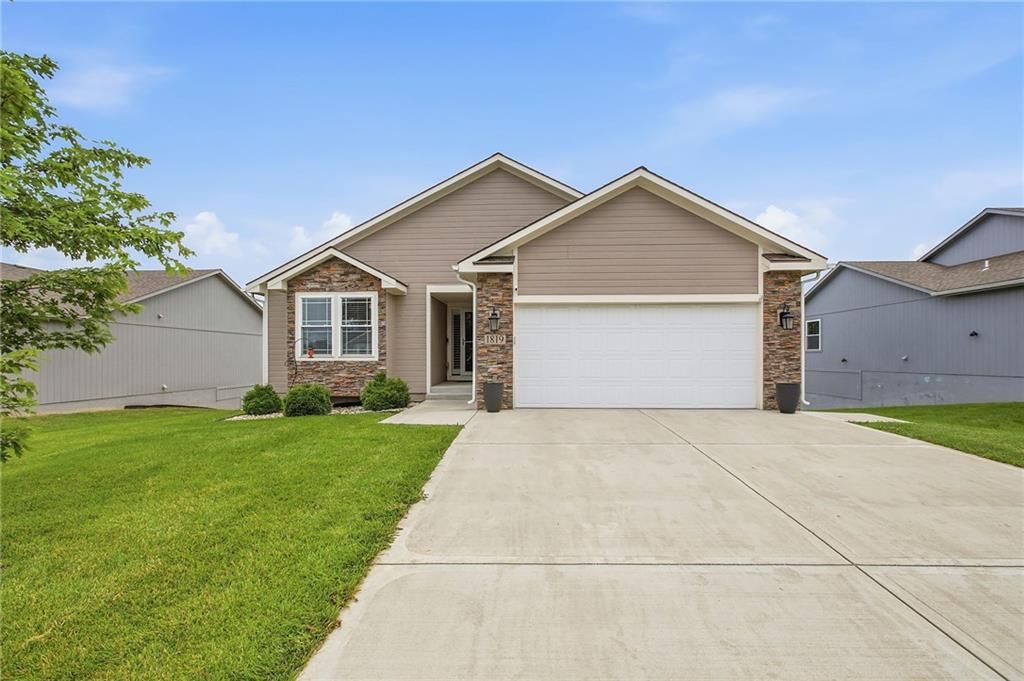 1819 N Keenan Street, Independence, MO 64058