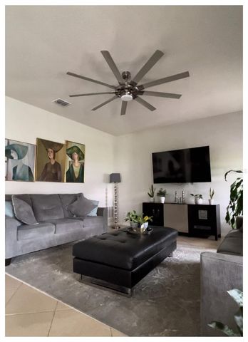 8118 PLATTS AVENUE, Orlando, FL 32832