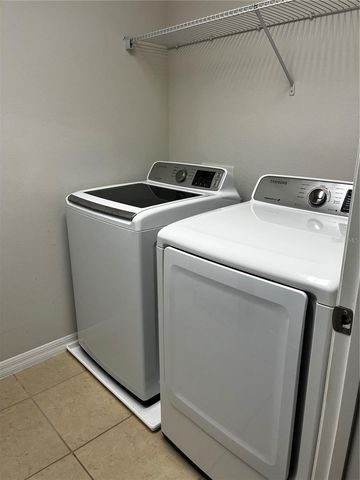 8118 PLATTS AVENUE, Orlando, FL 32832