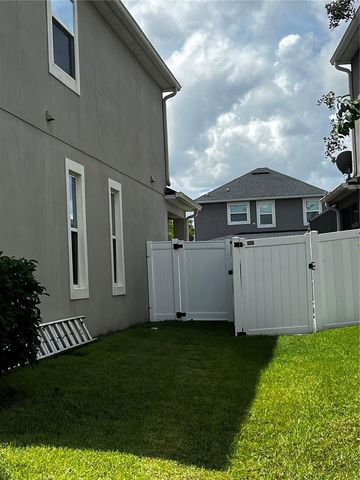 8118 PLATTS AVENUE, Orlando, FL 32832