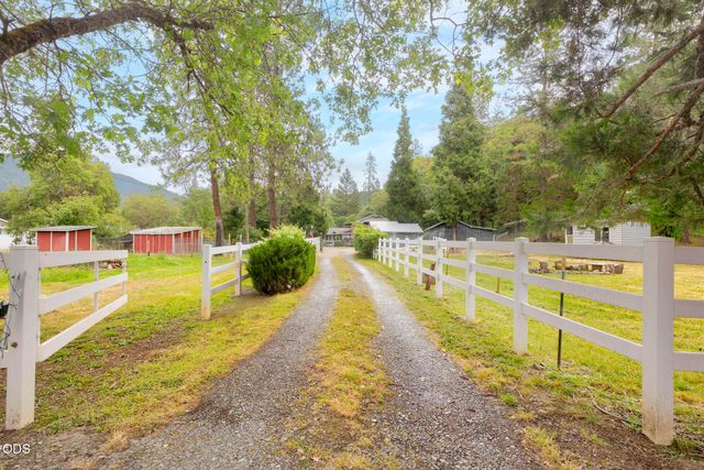 161 Soldier Creek, Grants Pass, OR 97526