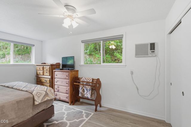 161 Soldier Creek, Grants Pass, OR 97526