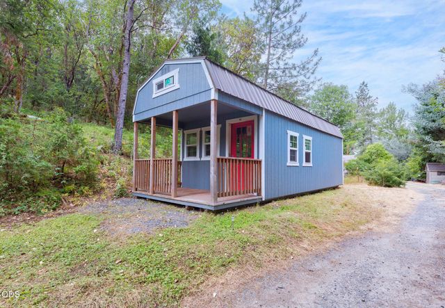 161 Soldier Creek, Grants Pass, OR 97526