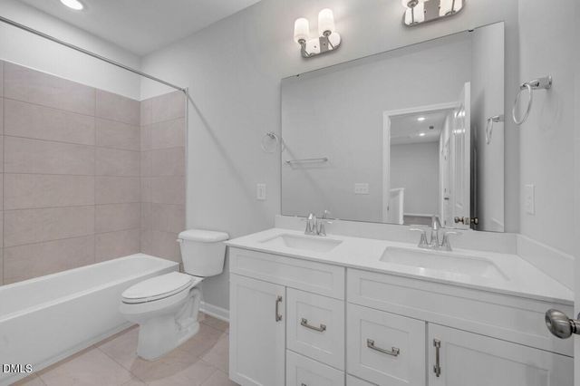 3118 Cathedral Comb Drive 246, Apex, NC 27502
