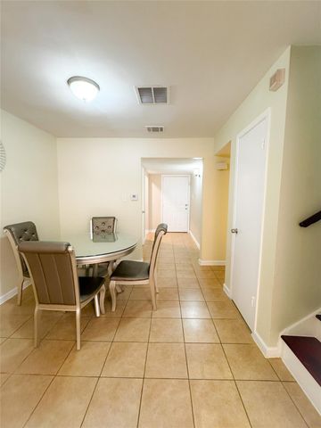 6551 S Briar Bayou Drive, Houston, TX 77072