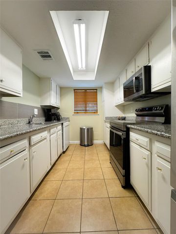 6551 S Briar Bayou Drive, Houston, TX 77072