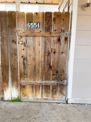 6551 S Briar Bayou Drive, Houston, TX 77072