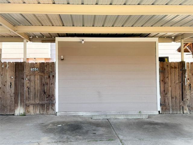 6551 S Briar Bayou Drive, Houston, TX 77072