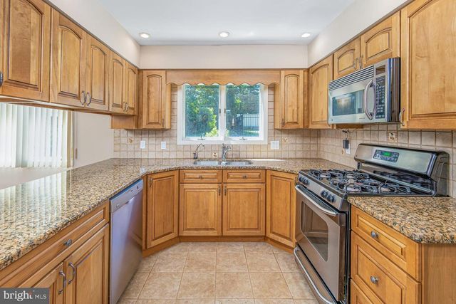 73 COLONIAL TERR, Bridgeton, NJ 08302