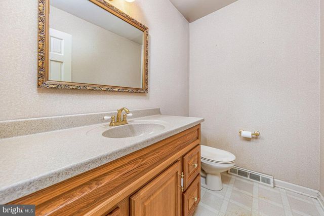 73 COLONIAL TERR, Bridgeton, NJ 08302