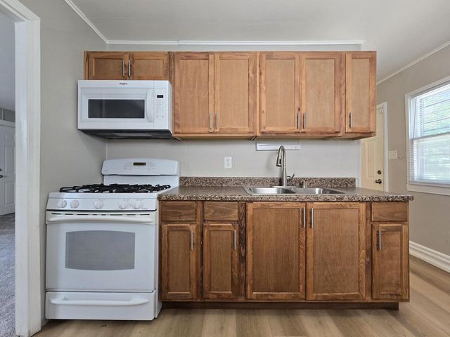 4608 N 45th STREET, Milwaukee, WI 53218