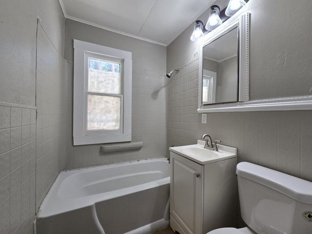4608 N 45th STREET, Milwaukee, WI 53218