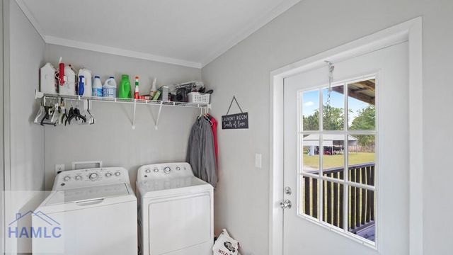 876 Hires Road, Jesup, GA 31545