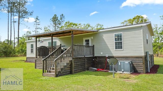 876 Hires Road, Jesup, GA 31545