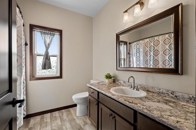 2146 CAROLINE COURT, Neenah, WI 54956