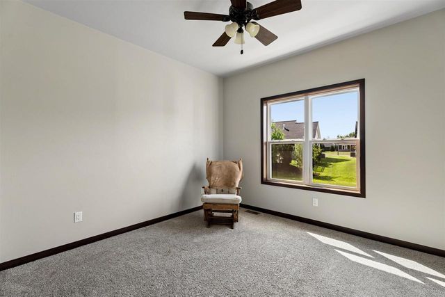 2146 CAROLINE COURT, Neenah, WI 54956