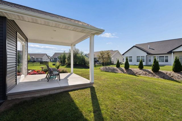 2146 CAROLINE COURT, Neenah, WI 54956