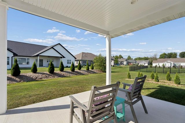 2146 CAROLINE COURT, Neenah, WI 54956
